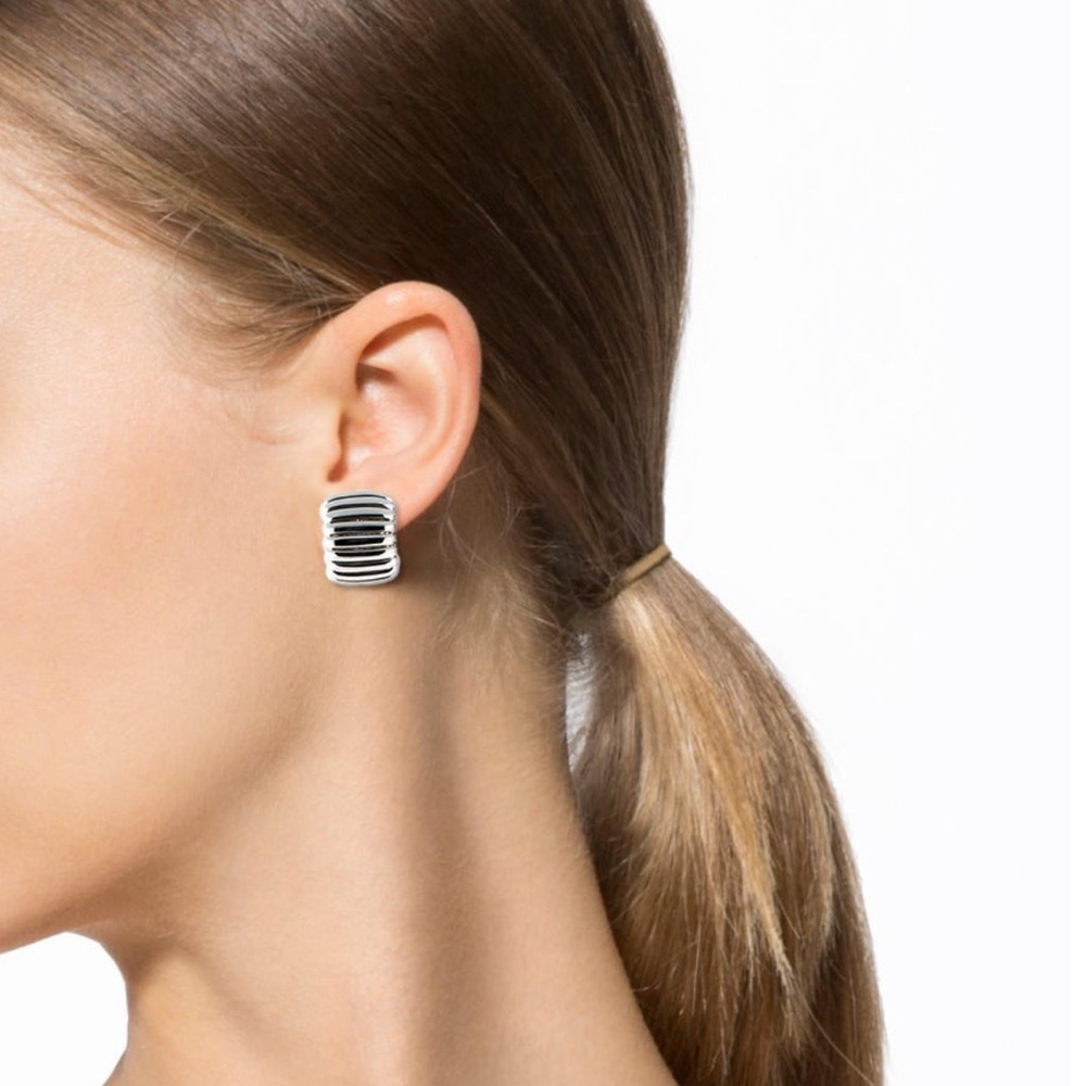 18k white gold huggie earrings - 24 grams